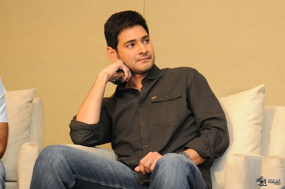 Mahesh-Babu-at-Srimanthudu-Movie-Press-Meet